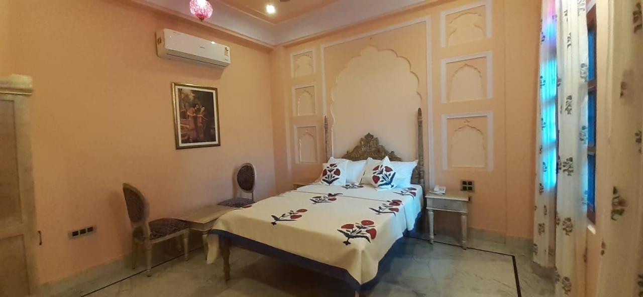 Raj Rajeshwari Haveli Hotel Jaipur Room photo